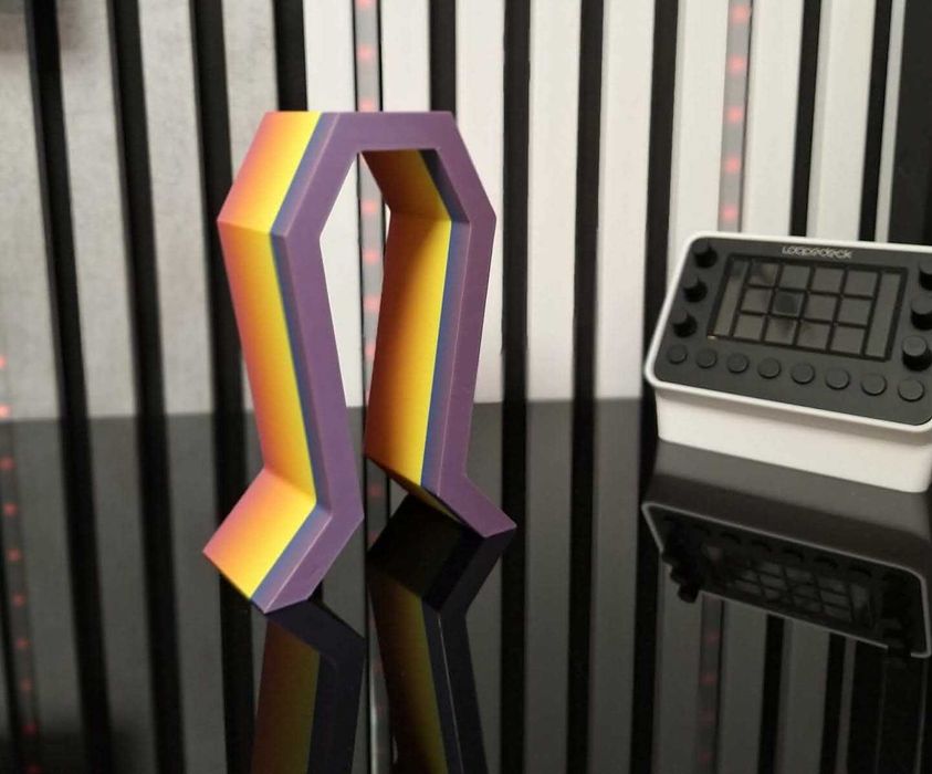 Stand pentru căști/ suport căști birou – design modern