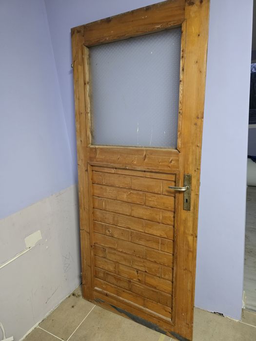 Дървени врати добро състояние