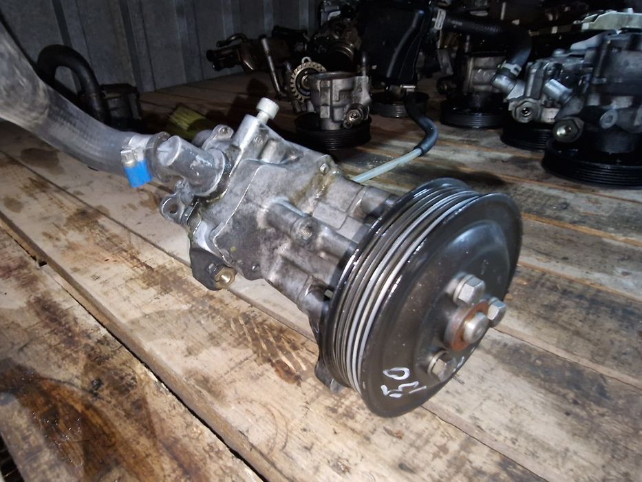 Pompa servo hidraulica 3.0 4.0 5.0 D cu senzor bmw f10 f11 f07 f01