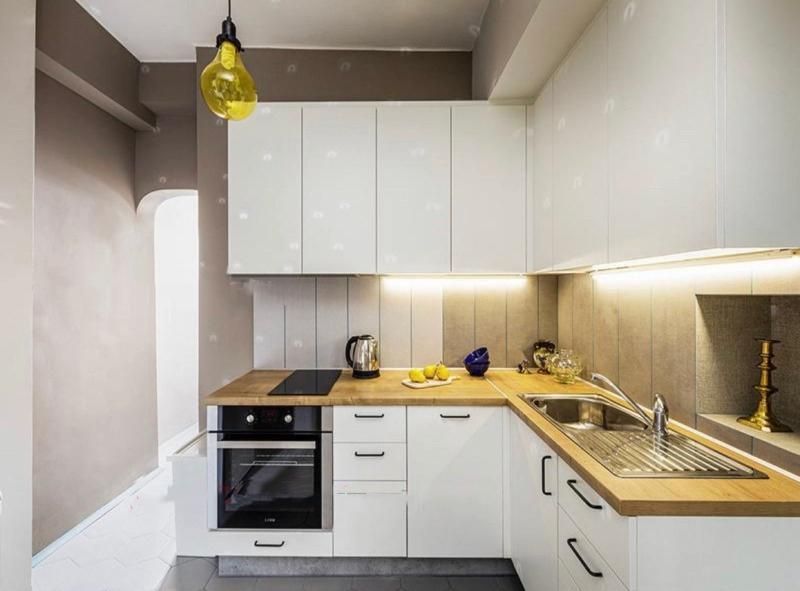 Дава се под наем Двустаен апартамент в София, Център - 60 кв.м за 750 € - Снимка #1