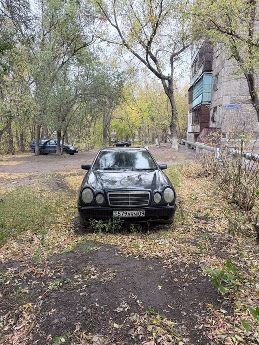 Mercedes Benz E230