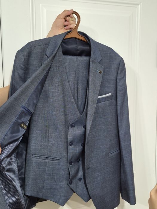 Костюм 48-50 размер