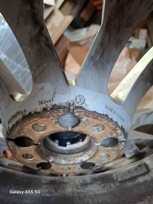 Гуми с джанти 18ки за Туарег 2021г