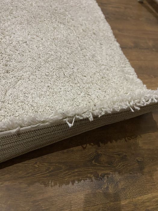 продам ковер в хорошем состоянии