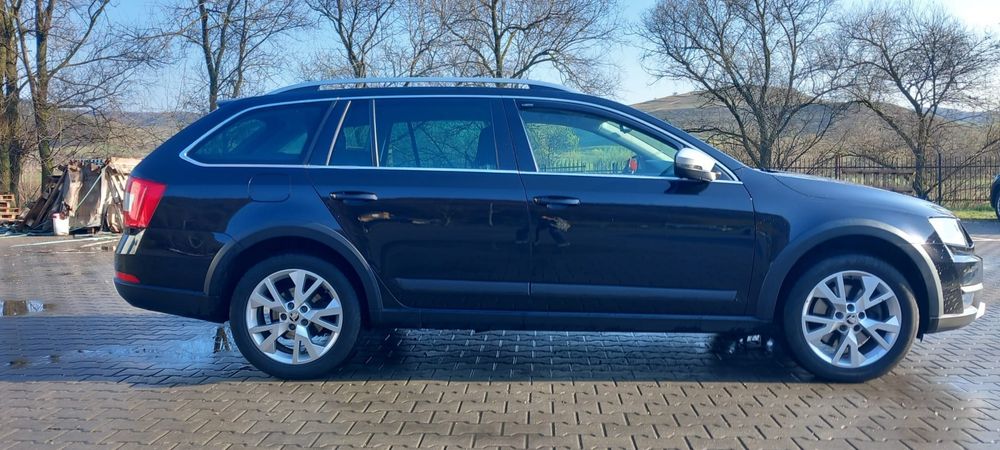 De vânzare Skoda Octavia Scout 2.0 l
