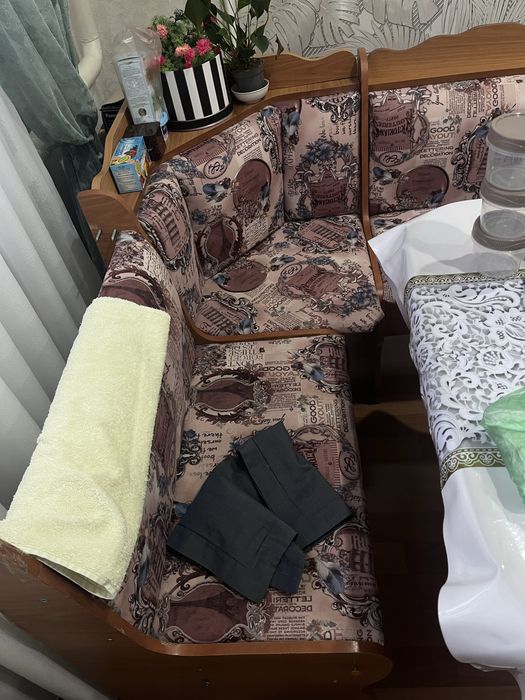 Продам стулья и стулчики