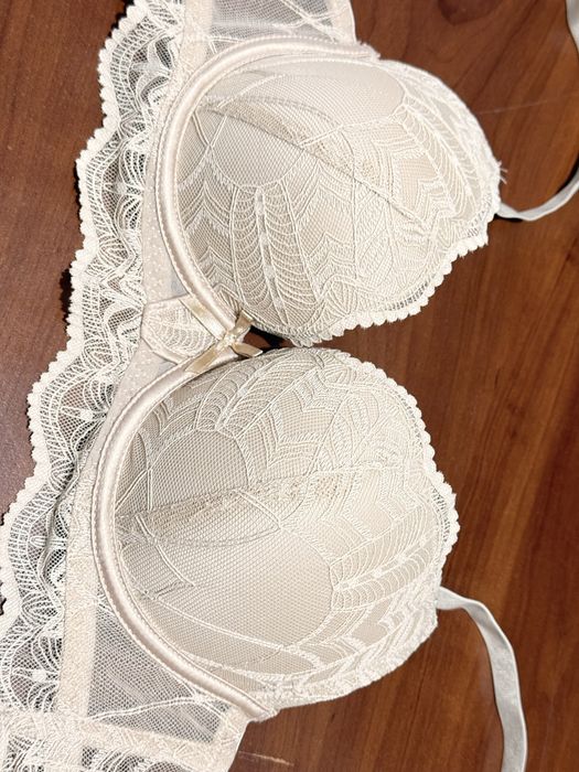 Sutien cu dantela