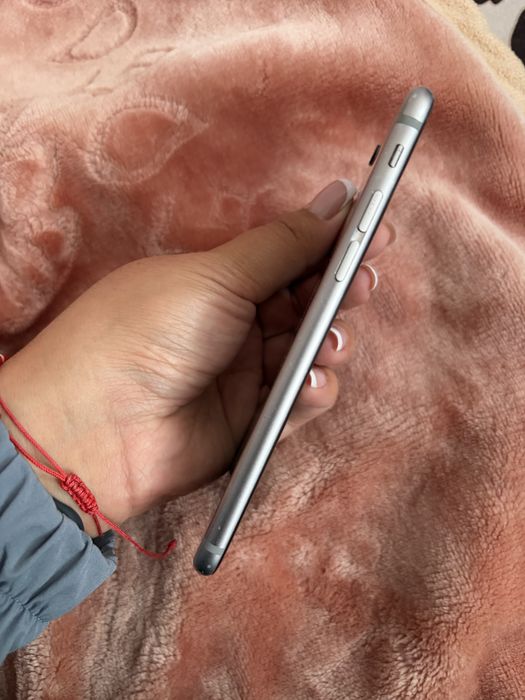 Продам Iphone 6s