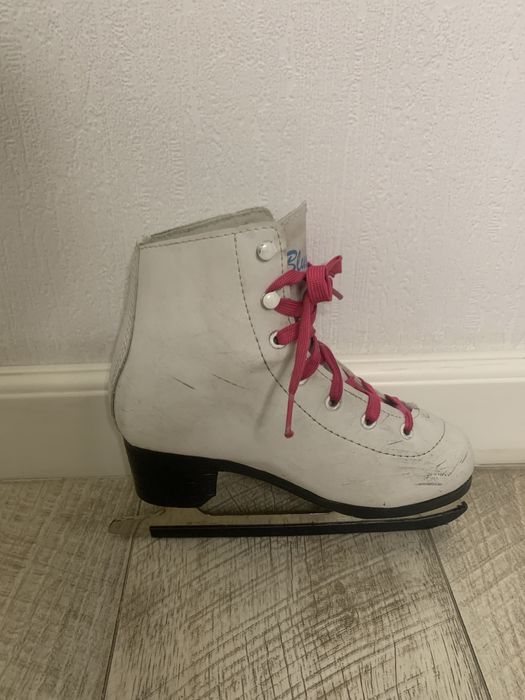 Ледовые коньки ice blade
