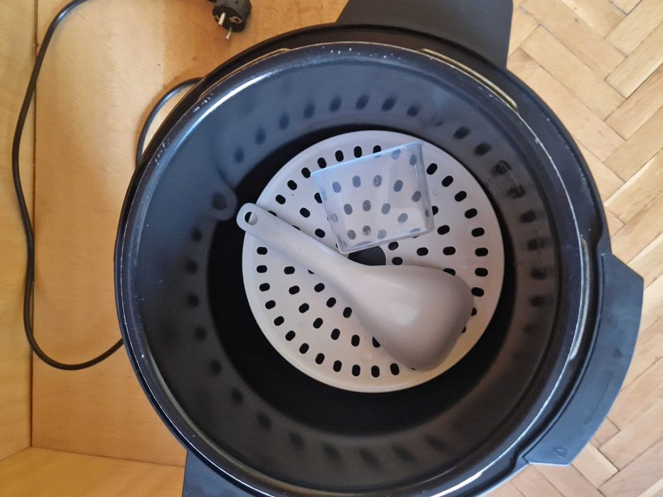 Мултикукър Philip HD2237/40