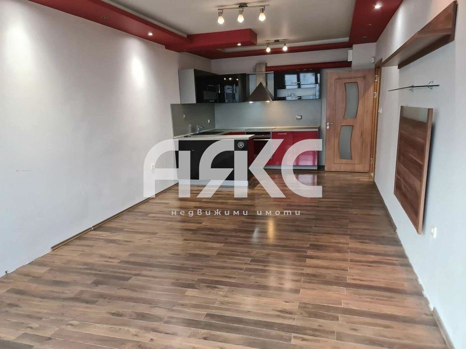 Продава се Тристаен апартамент в София, Люлин 6 - 113 кв.м за 2363 €/кв.м - Снимка #3