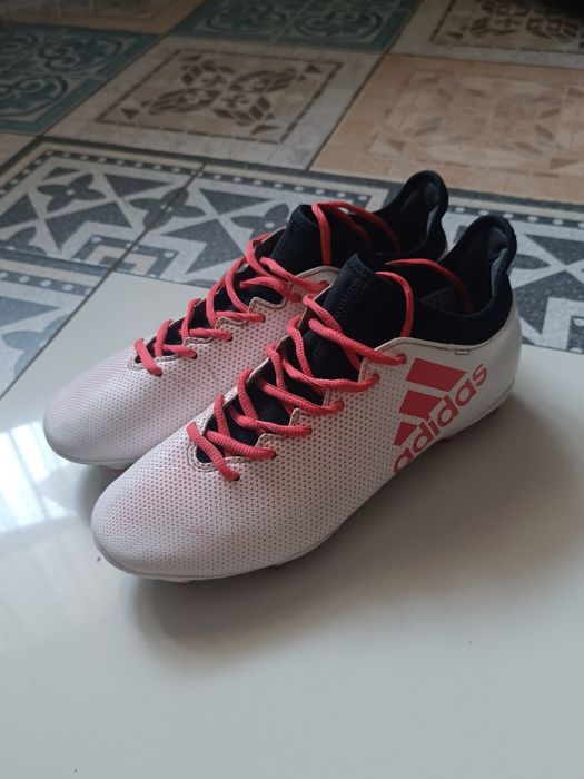 Футбольные бутсы Adidas