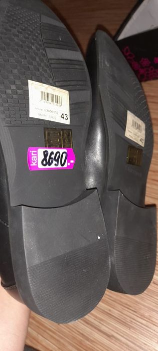 Новые мужские туфли