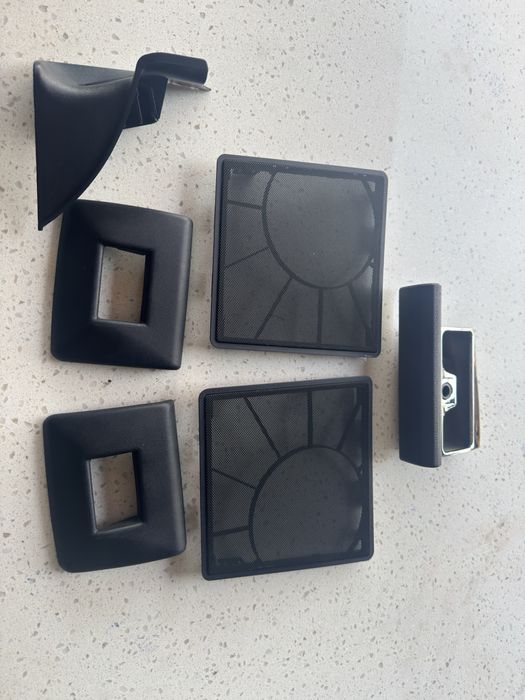 Bmw e34 сеточки на задние динамики