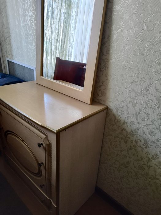 Спальный гарнитур