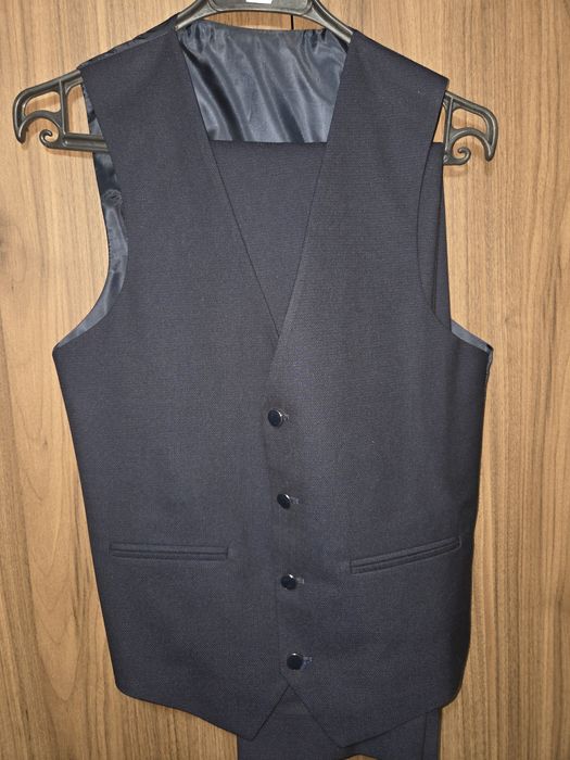 Costum ginere Daniel Perry