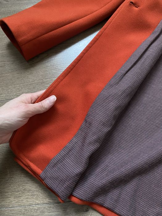 Жакет на размер м (44)