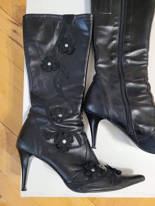 Cizme de damă elegante,piele naturală - mărimea 36, stare excelentă