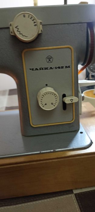 Швейная машина Чайка 142М