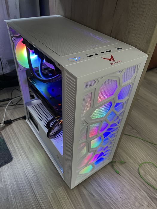 Pc gaming ryzen 7 3700x 1080ti 24 RAM