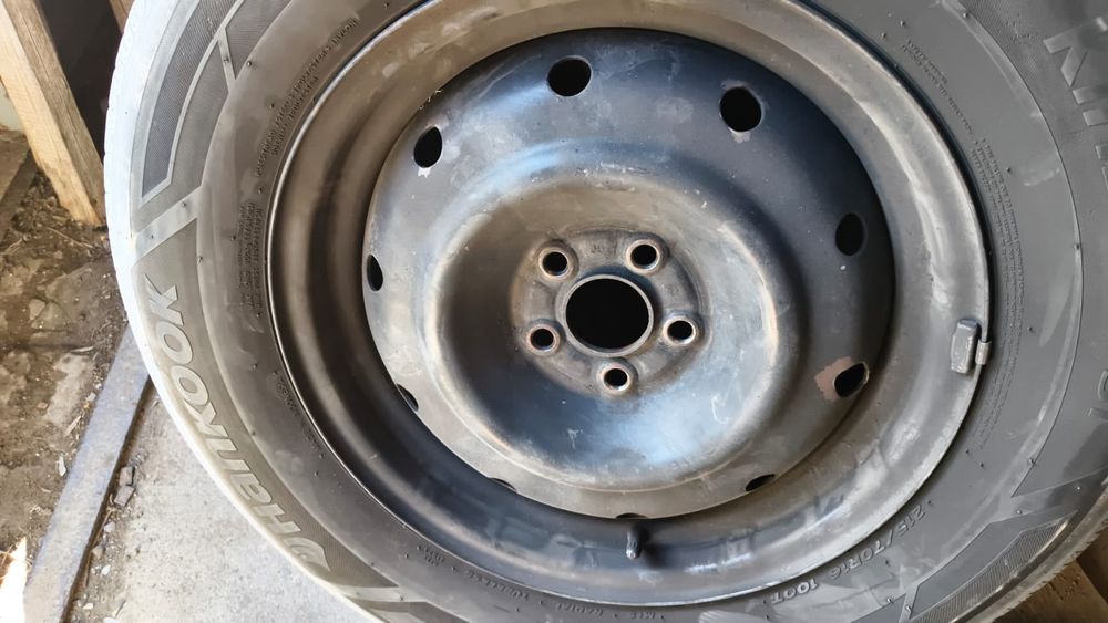 Продам 2 шт R16 5/100