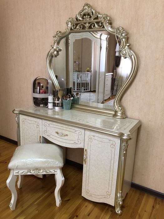 Спальный набор гарнитуры