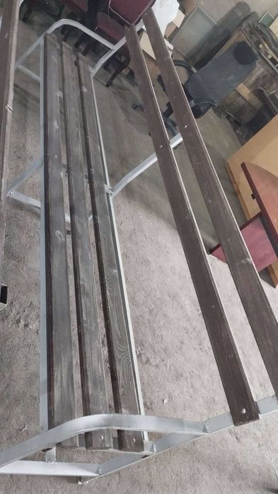 лавка со спинкой