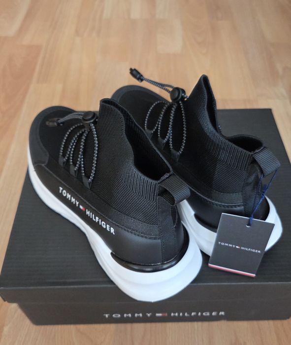 Сникърси тип чорап Tommy Hilfiger 37