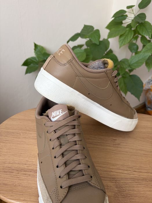Кецове Nike W blazer low platform
