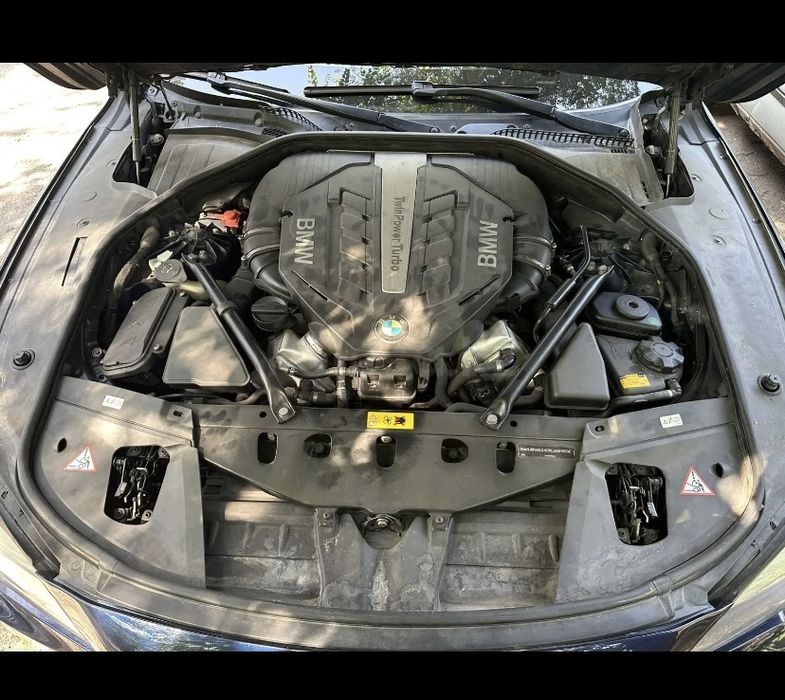 Bmw 750 F02 подетально