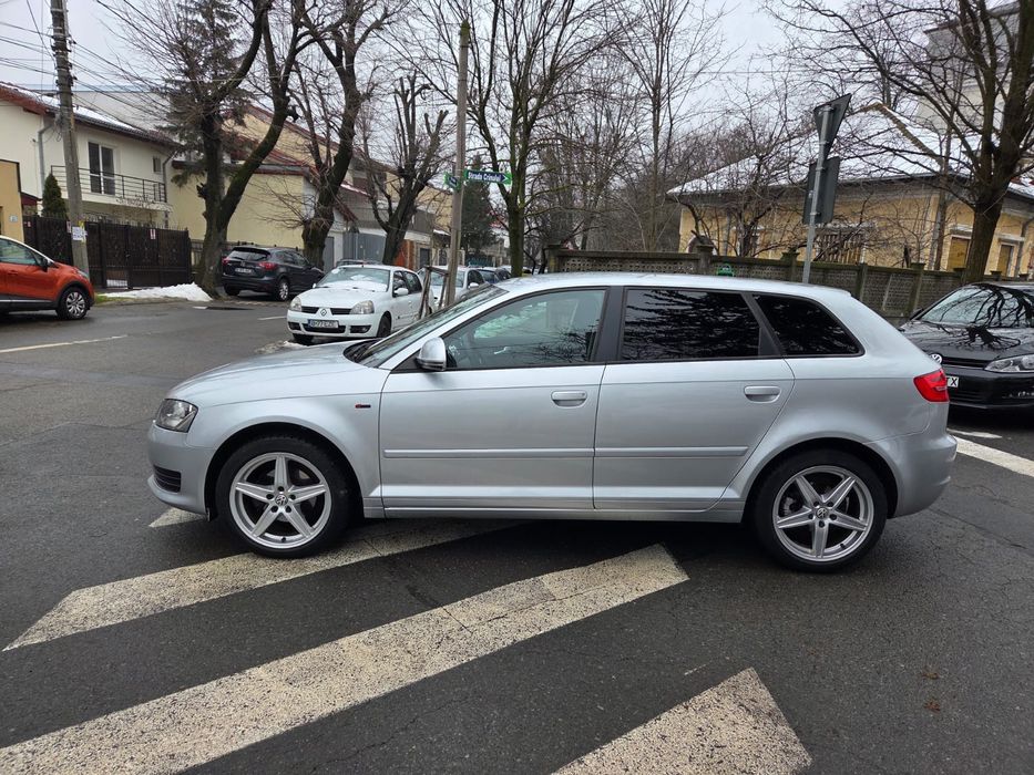 Audi a 3  1.6 benzina