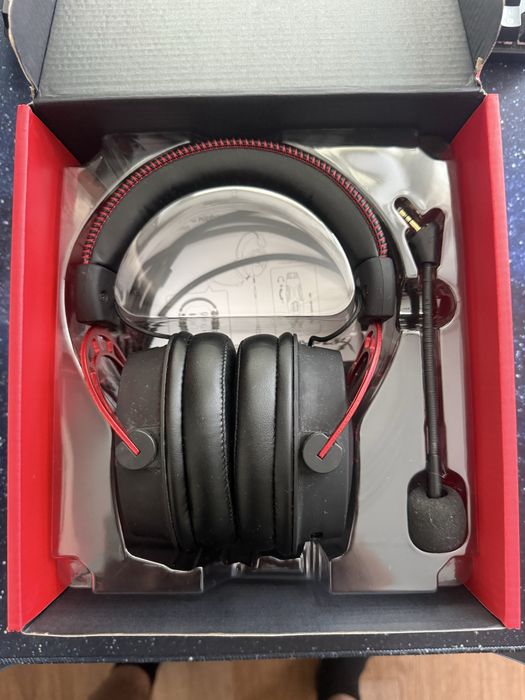 Игровые наушники  HyperX Cloud Alpha