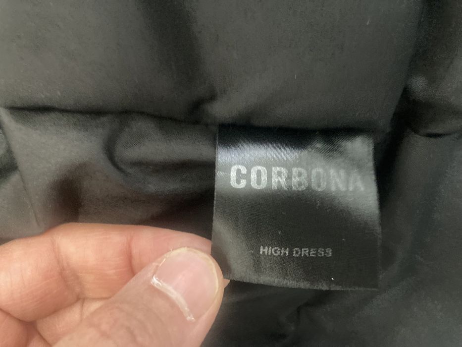 Продам зимнию куртку