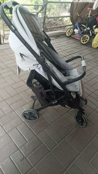 Продам коляски по 5000