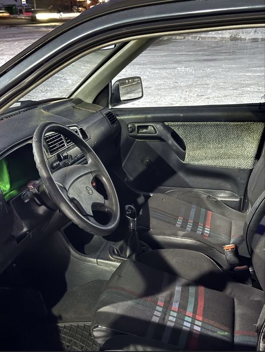 Гольф 3 1.8моно Гур