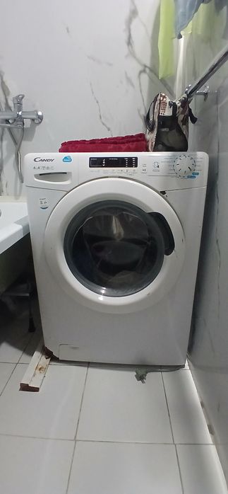 Продам бу машинку автомат