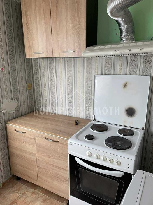 Дава се под наем Двустаен апартамент в Горна Оряховица - 45 кв.м за 203 € - Снимка #1