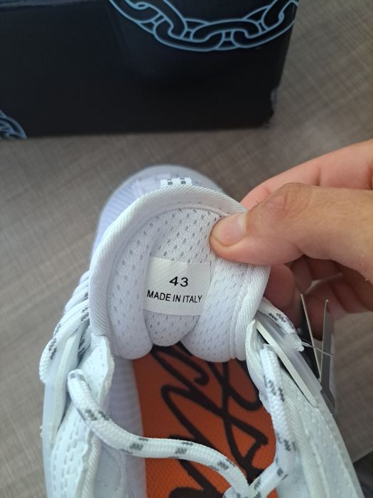 Versace chain reaction 40-44