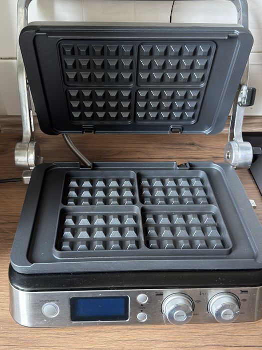 Грильница Delongi вафельница