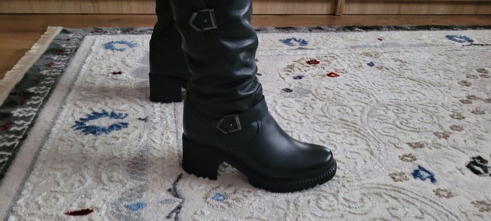 Женская  коженная обувь