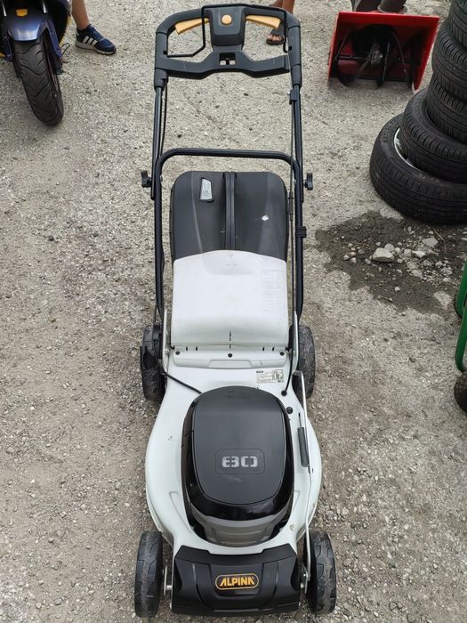 Акомулаторна Косачка Стига чисто нова