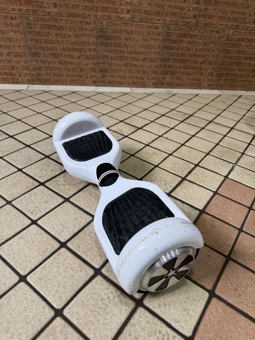 Продам гироскутер белый