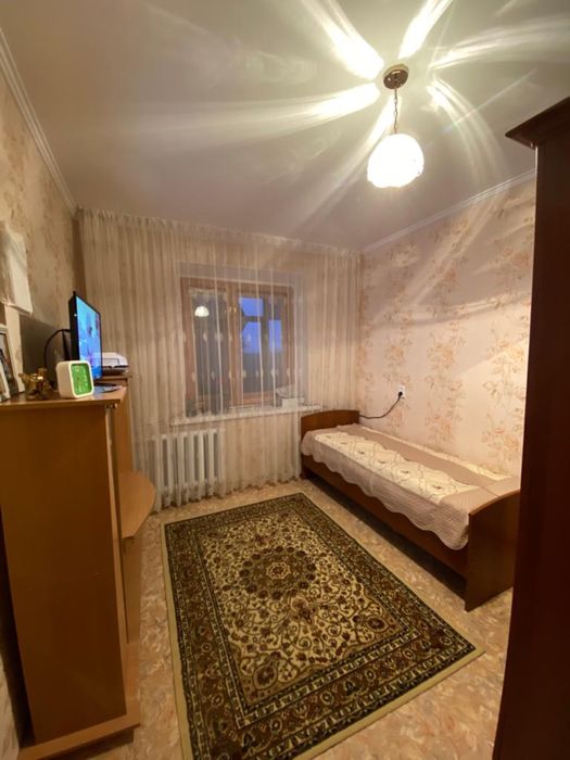 Продам 4 комнатную квартиру