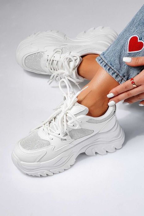 Sireturi pentru Adidasi