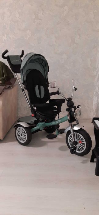 Трёхколёсный велосипед Luxmom