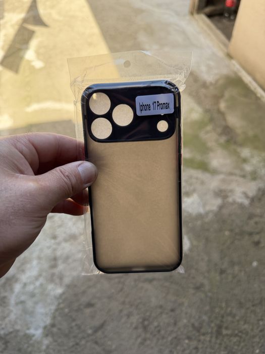 Кейс за iphone 17 pro max