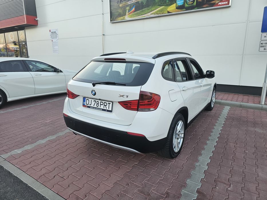 BMW X1 2010 — imagine 4