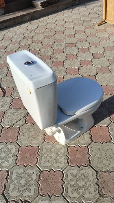 Продаю унитаз б/у