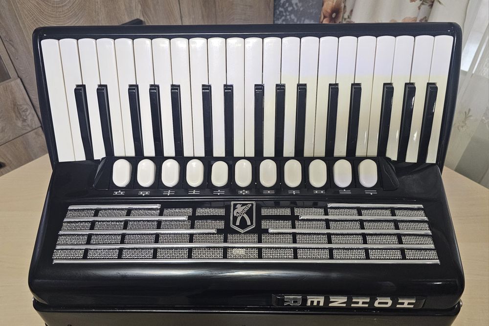 Hohner Favorit 4P 96 баса