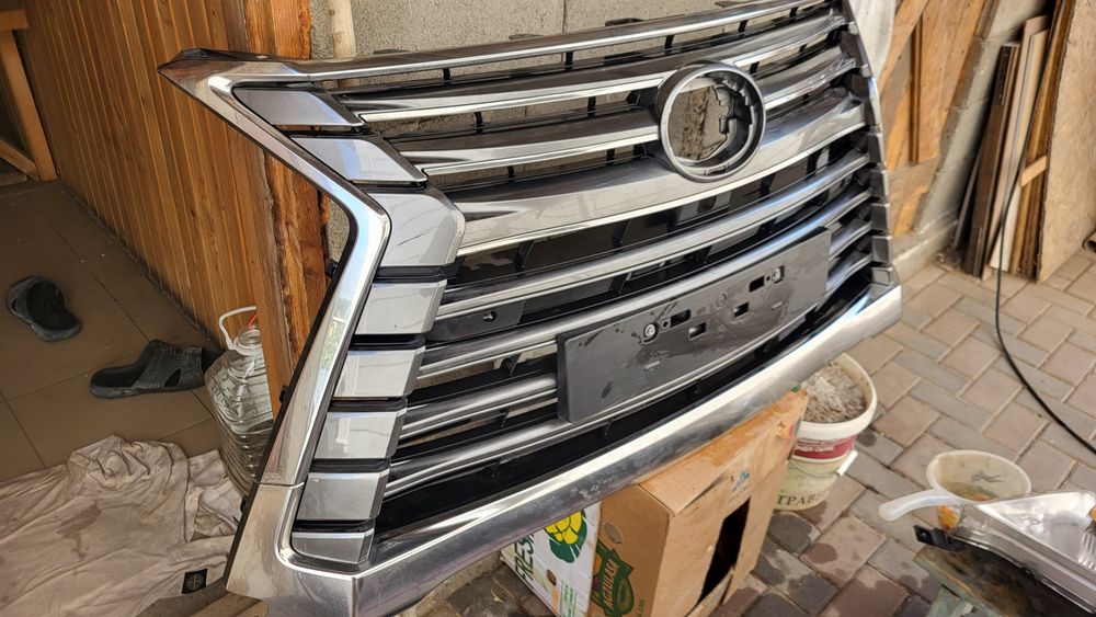 Решётка радиатора лексус лх570